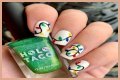 Can you paint Christmas lights with nail polish?